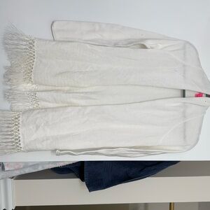 White Lilly Pulitzer sweater. Good condition size small